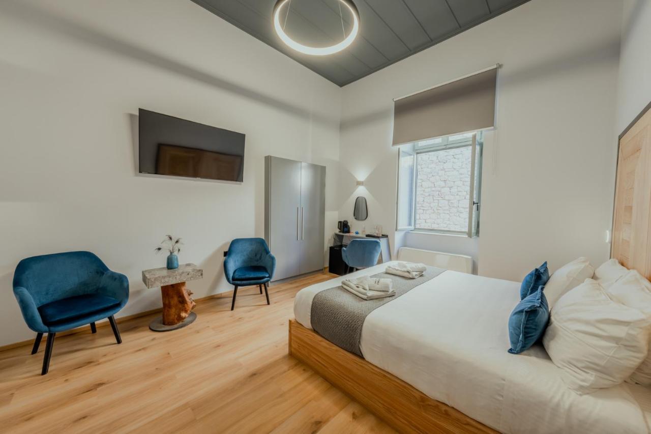 Impero Nafplio Hotel & Suites Exterior photo