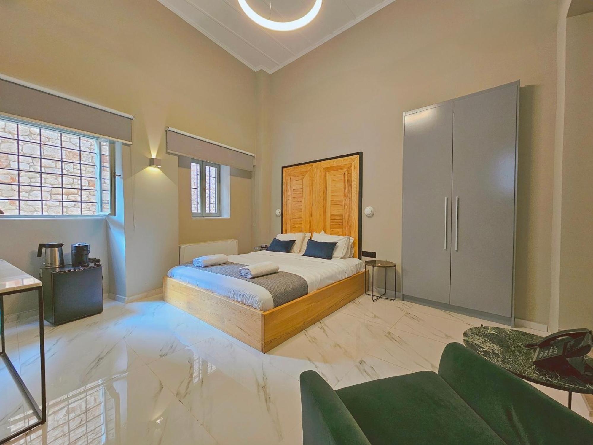 Impero Nafplio Hotel & Suites Exterior photo